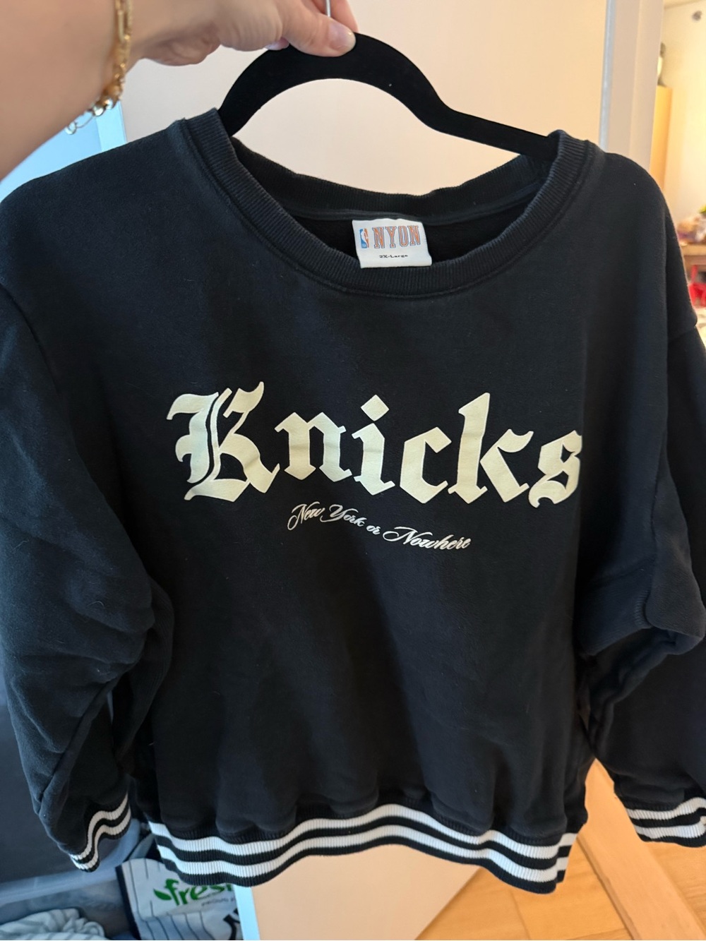 NY KNICKS - New York or Nowhere Black Crew Neck Sweatshirt - 2XL - runs small